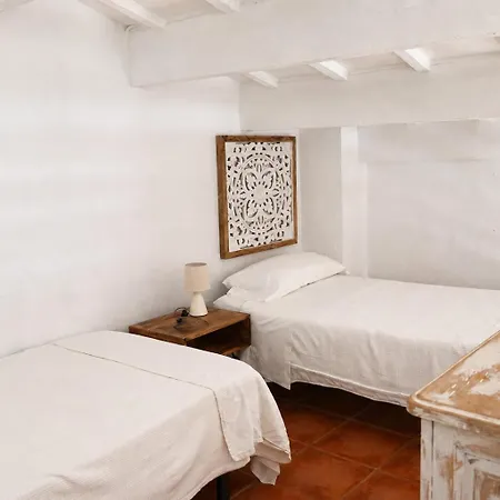 Agroturismo Hotel Rural Binissafullet Vell 3*
